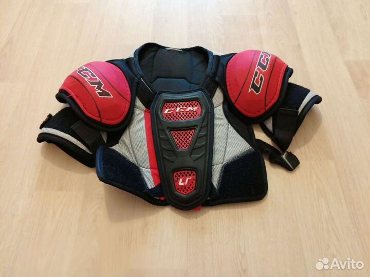 Нагрудник хоккейный ccm