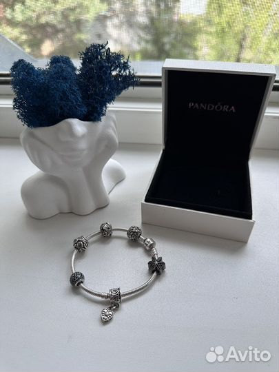 Браслет Pandora с шармами