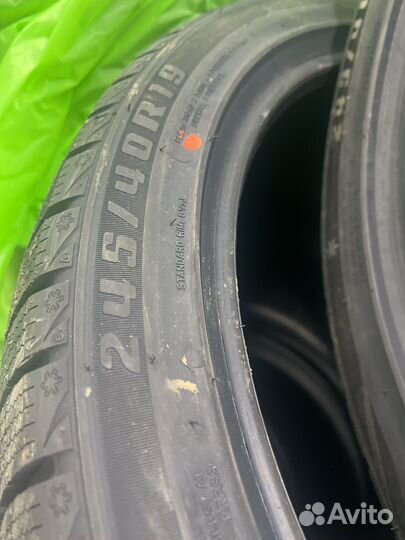 RoadX RX Frost WU02 245/40 R19 и 275/35 R19 100V