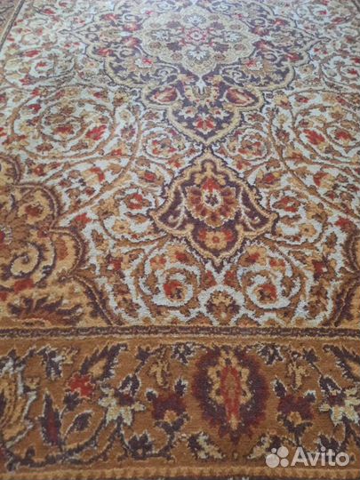 Ковер шерстяной