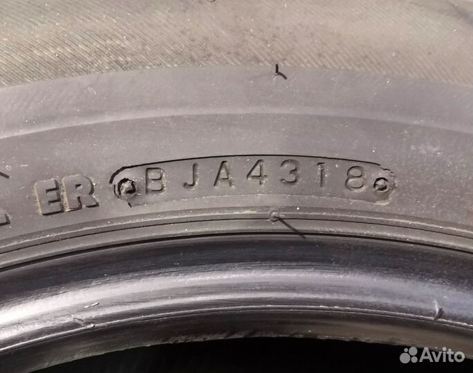 Bridgestone Regno GRVII 215/60 R17