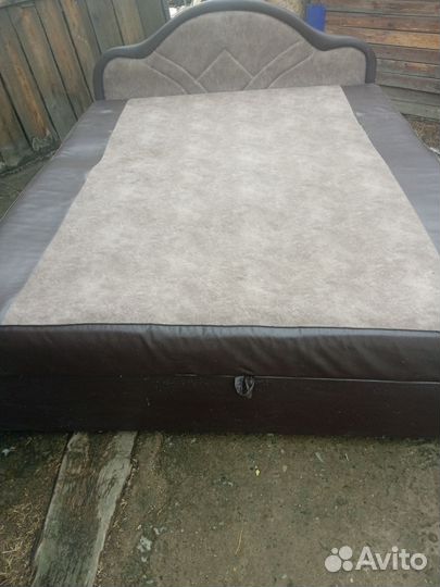 Кровать двухспальная с матрасом 180 200 бу
