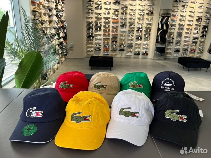 Бейсболка Lacoste в ТЦ Мега Молл
