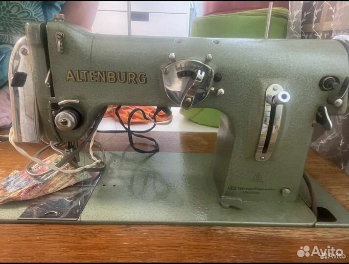 Швейная машина altenburg