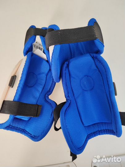 Набор: Хоккейный шлем+краги+налокотники