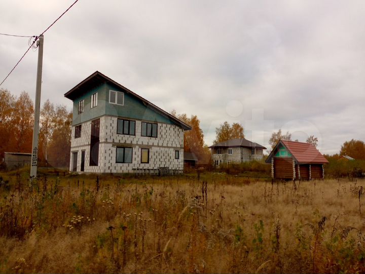 Дом 206 м² на участке 12 сот.