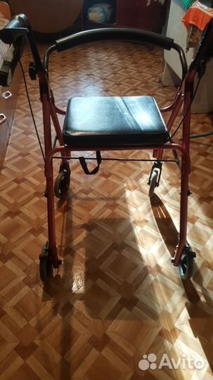 Ходунки для взрослых на колесах