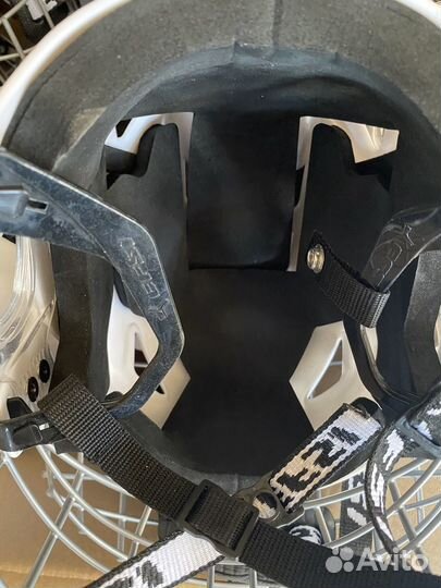 Хоккейные шлема