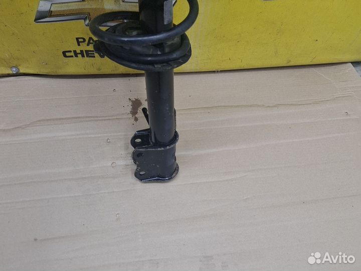 Амортизатор задний правый Chevrolet Lacetti