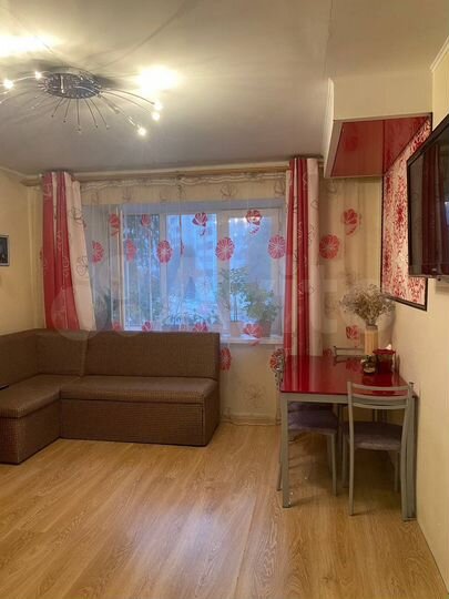 2-к. квартира, 54 м², 2/12 эт.