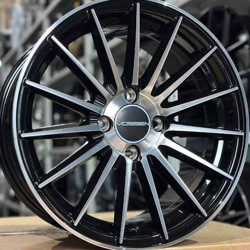 Литые диски Vossen VFS-2 7×R15 4×100