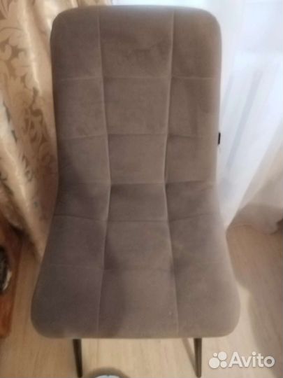 Мягкий стул со спинкой