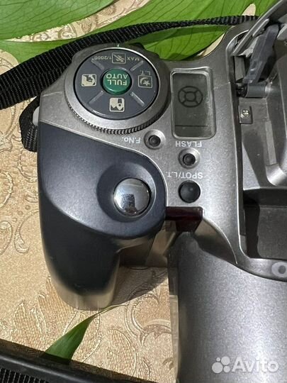 Пленочный фотоаппарат olympus IS-300 б/у