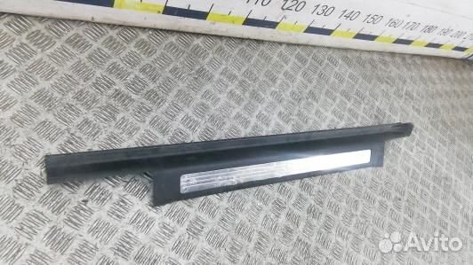 Накладка порога внутренняя правая mercedes benz R