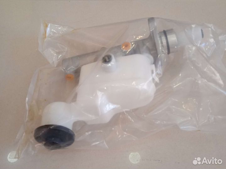 Цилиндр тормозной главный toyota fortuner / hilux