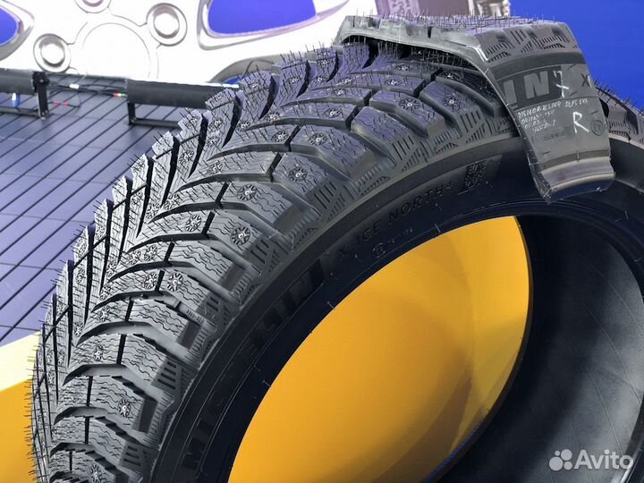 Michelin X-Ice North 4 205/55 R16 114