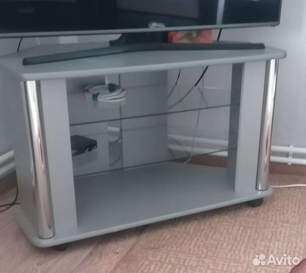 Тумба под телевизор