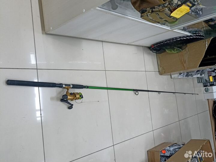 Спининг полностью оснащённый 2.1 м