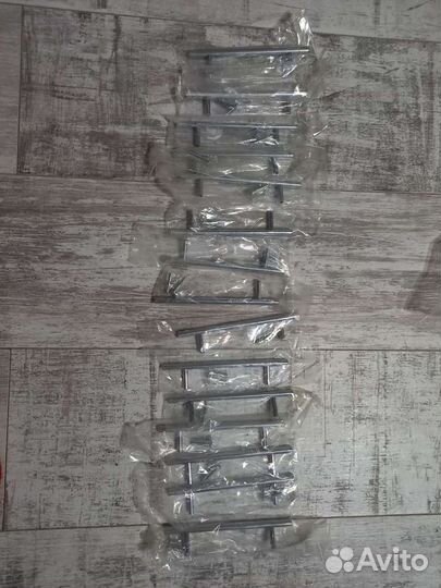 Мебельная фурнитура, ручки