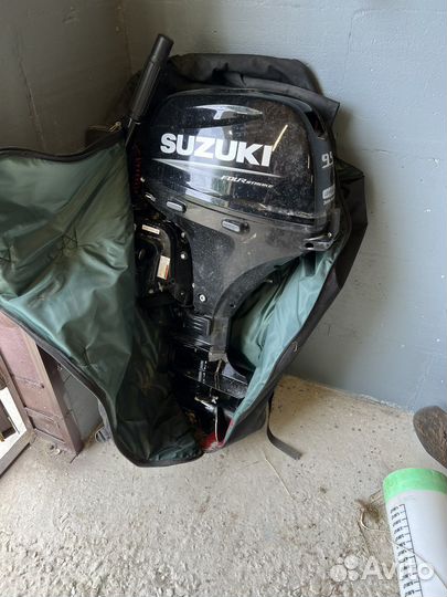 Мотор и лодка