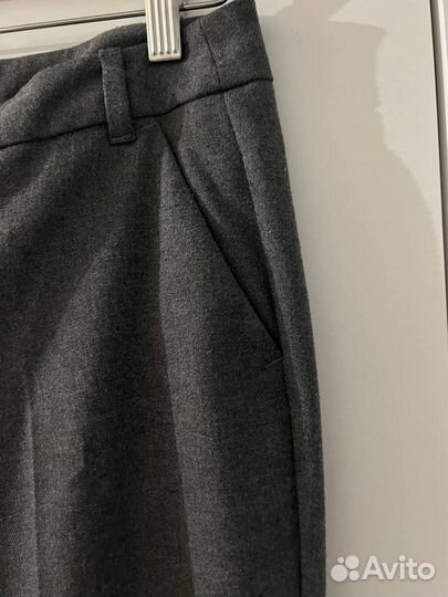 Брюки классические женски 42 (2 шт)