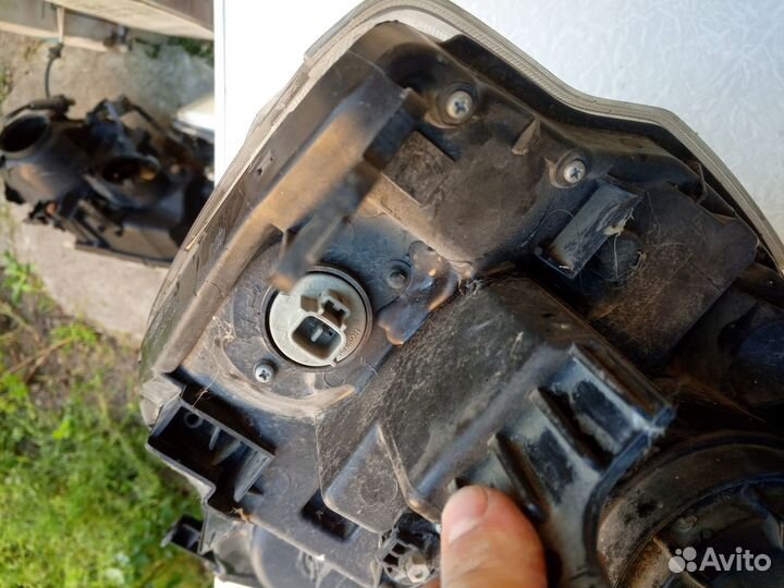 Фара правая Nissan X-Trail T31 Xenon 26010JG45A 26