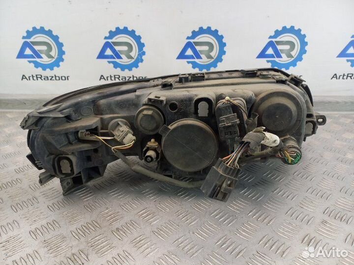 Фара левая Volvo Xc70 2.5 B5254T 209Л.С 2005