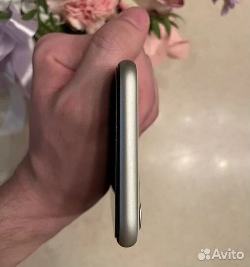 iPhone 11, 256 ГБ