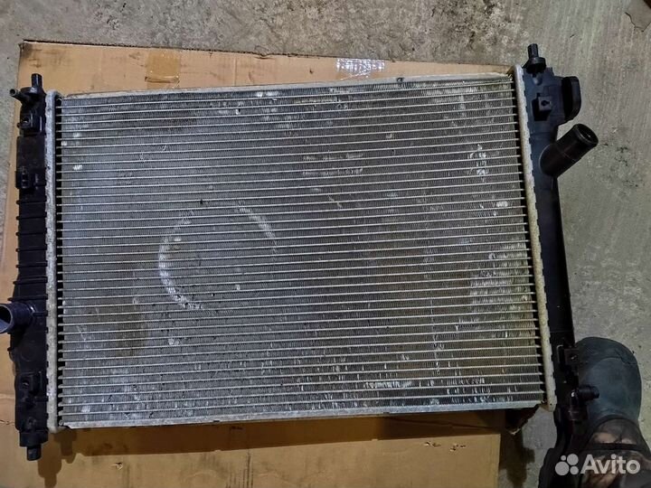 Радиатор охлаждения кондейный Chevrolet Aveo T255