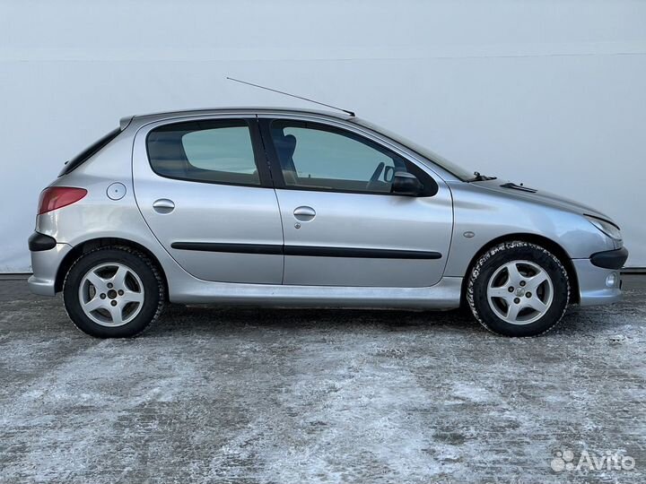 Peugeot 206 1.4 МТ, 2004, 217 000 км