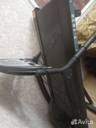 Беговая дорожка электрическая компактная бу
