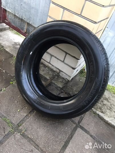 Yokohama BluEarth E70 215/60 R16 95V