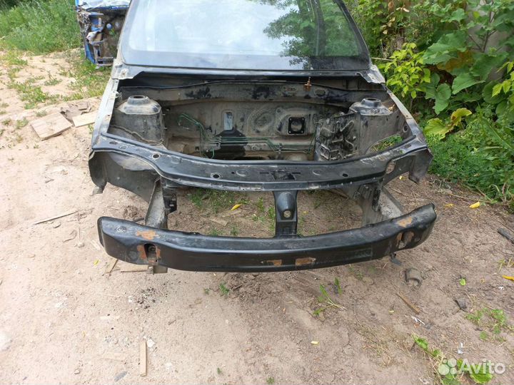 Передняя часть Renault Sandero Stepway