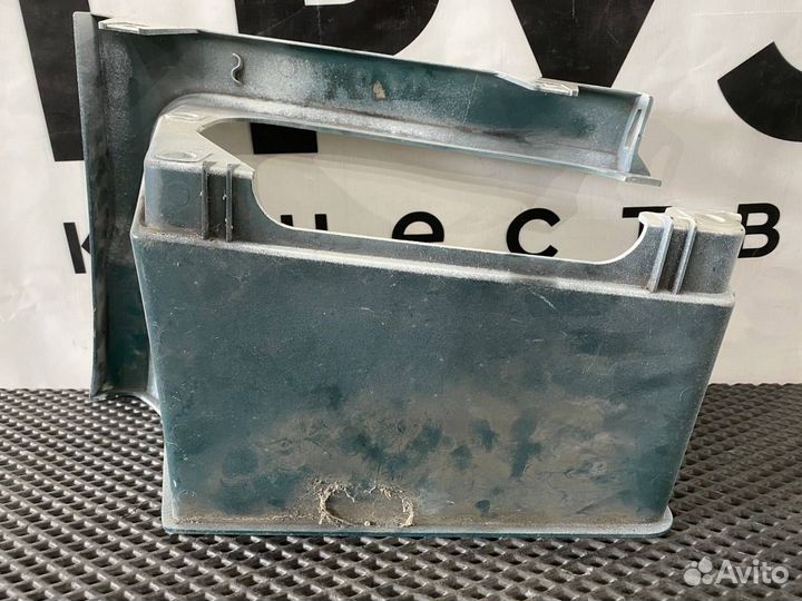 Корпус подножки правый Volvo FH4 23605648