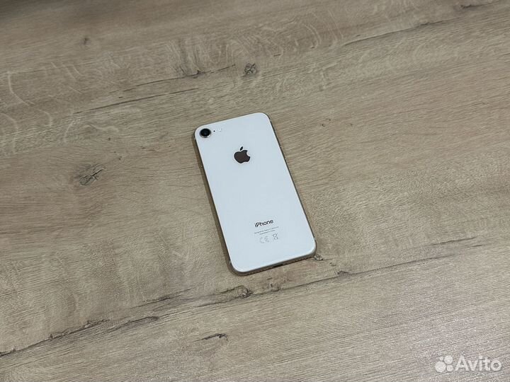 iPhone 8, 64 ГБ