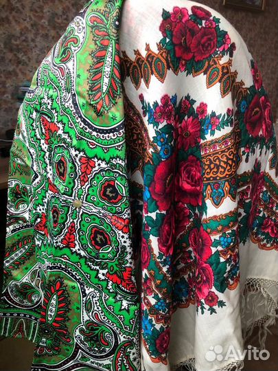 Платок народный90*83 шелковистый СССР