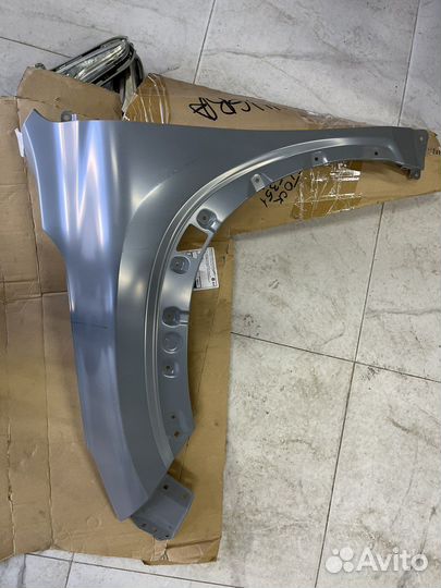 Крыло левое Lexus NX 200