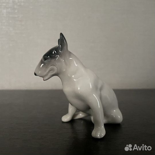 Статуэтка бультерьера