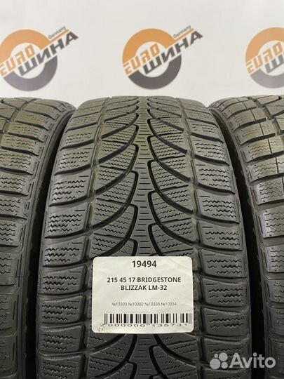 Bridgestone Blizzak LM-32 215/45 R17