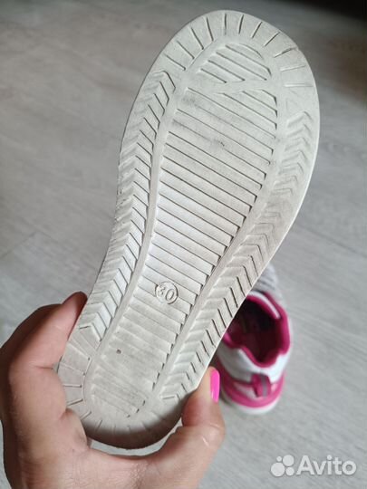 Кроссовки для девочки 30 размер