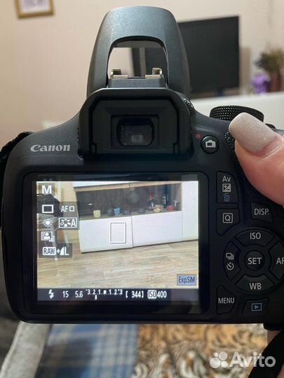 Зеркальный фотоаппарат canon 1200d