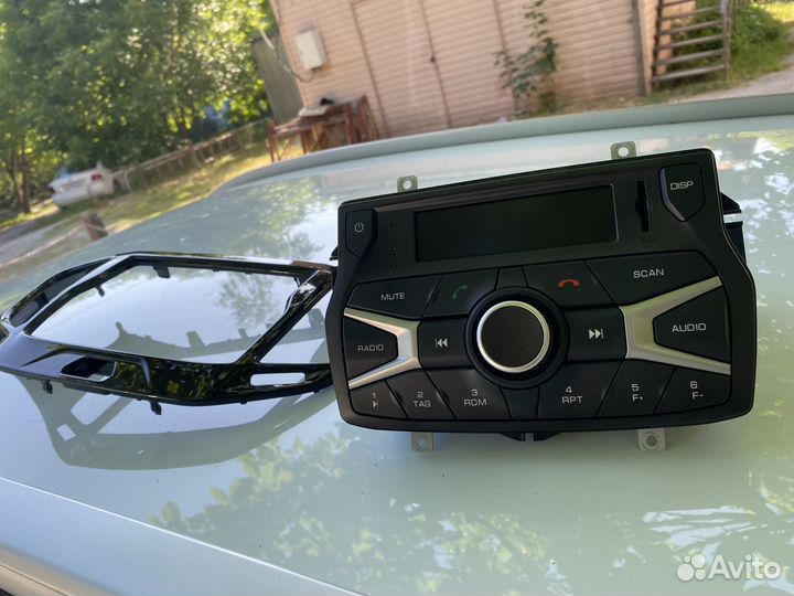 Штатная магнитола LADA vesta 2019