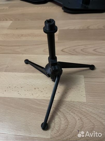 Тренога для микрофона