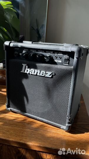 Басовый комбоусилитель Ibanez IBZ10B +шнур