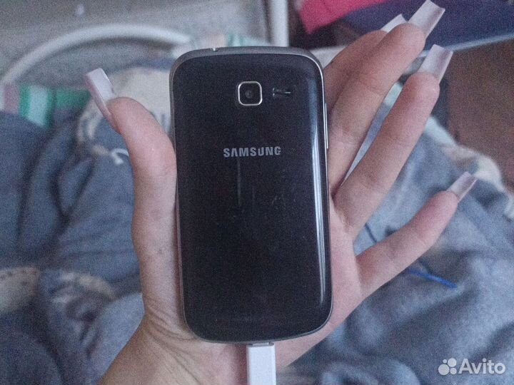 Samsung Galaxy Trend GT-S7390, 4 ГБ