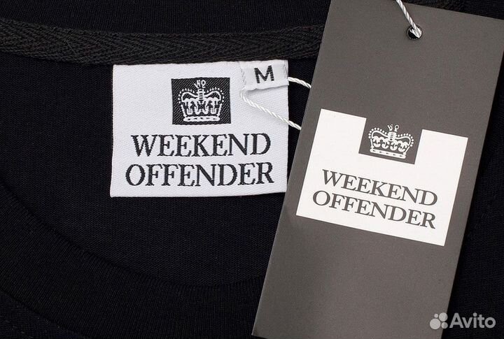 Футболка Weekend offender