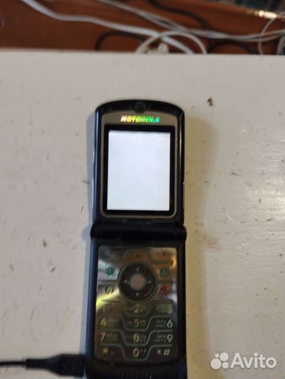 Телефон Motorola razr V3i