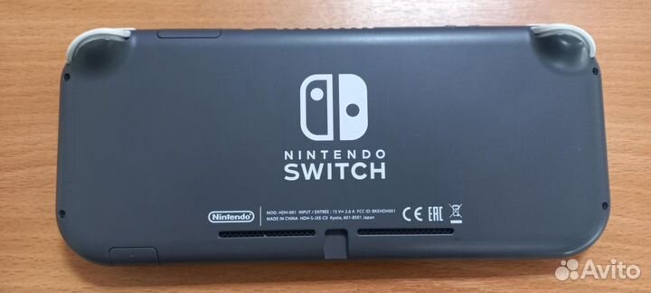 Приставка Nintendo Switch Lite