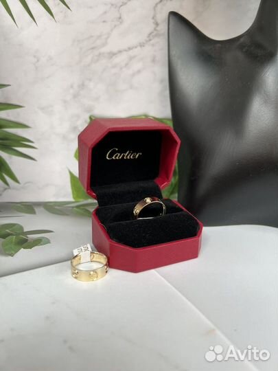 Золотое кольцо cartier love 585