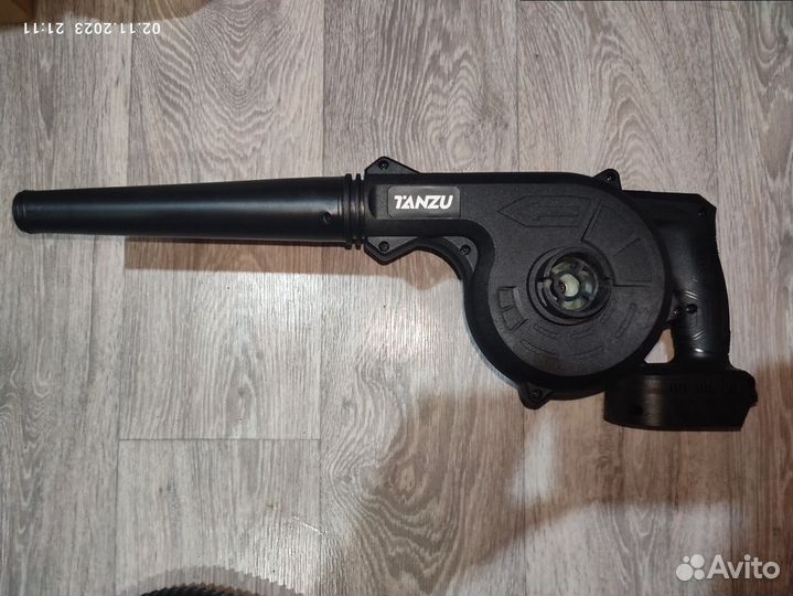 Воздуходувка пылесос аккумуляторная 2 в 1